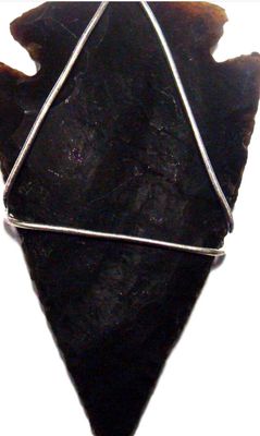 Arrowhead Pendant: wrapped wire