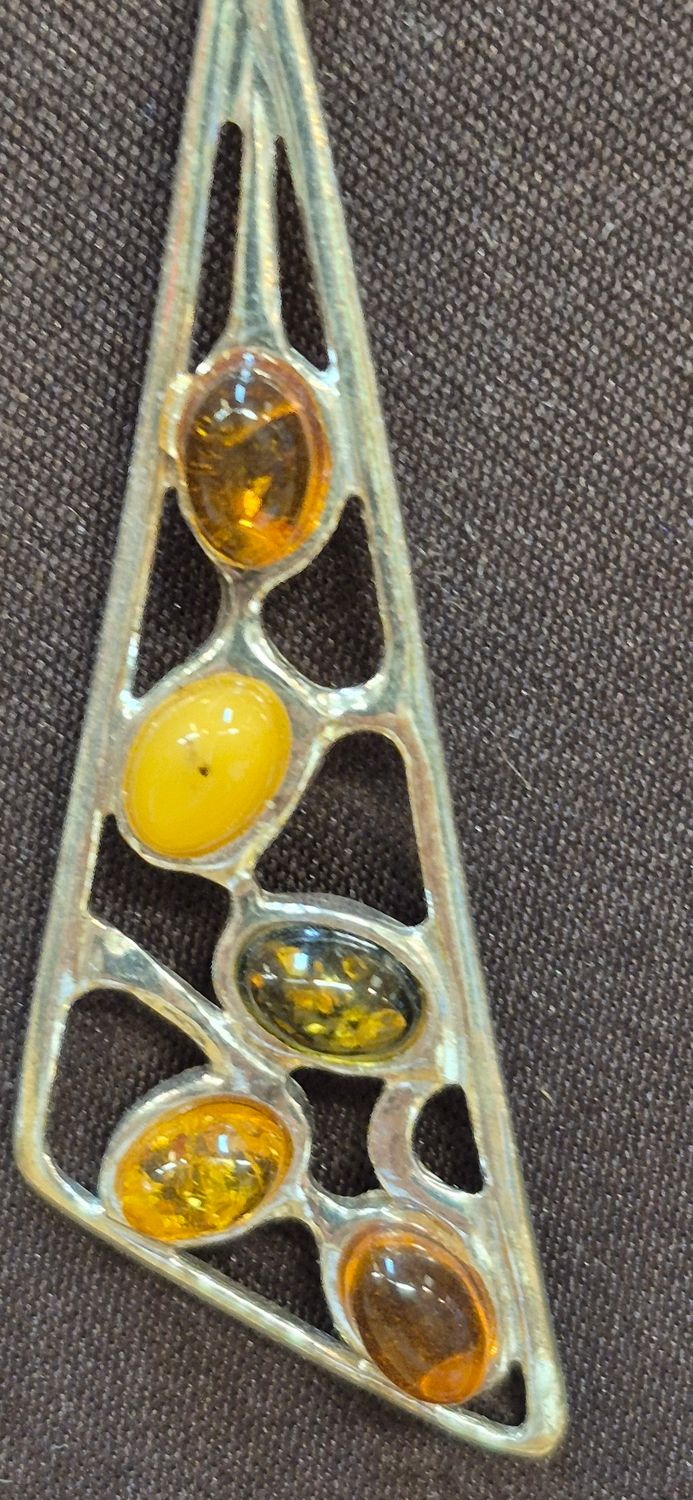 Amber Obtuse Triangle Necklace