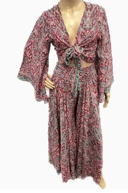 Silk Pant &amp; Sleeve Top Set: India
