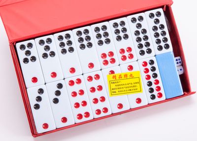 Chinese Pai Gow   WHT/Red 2 Pcs &amp; 2 dice