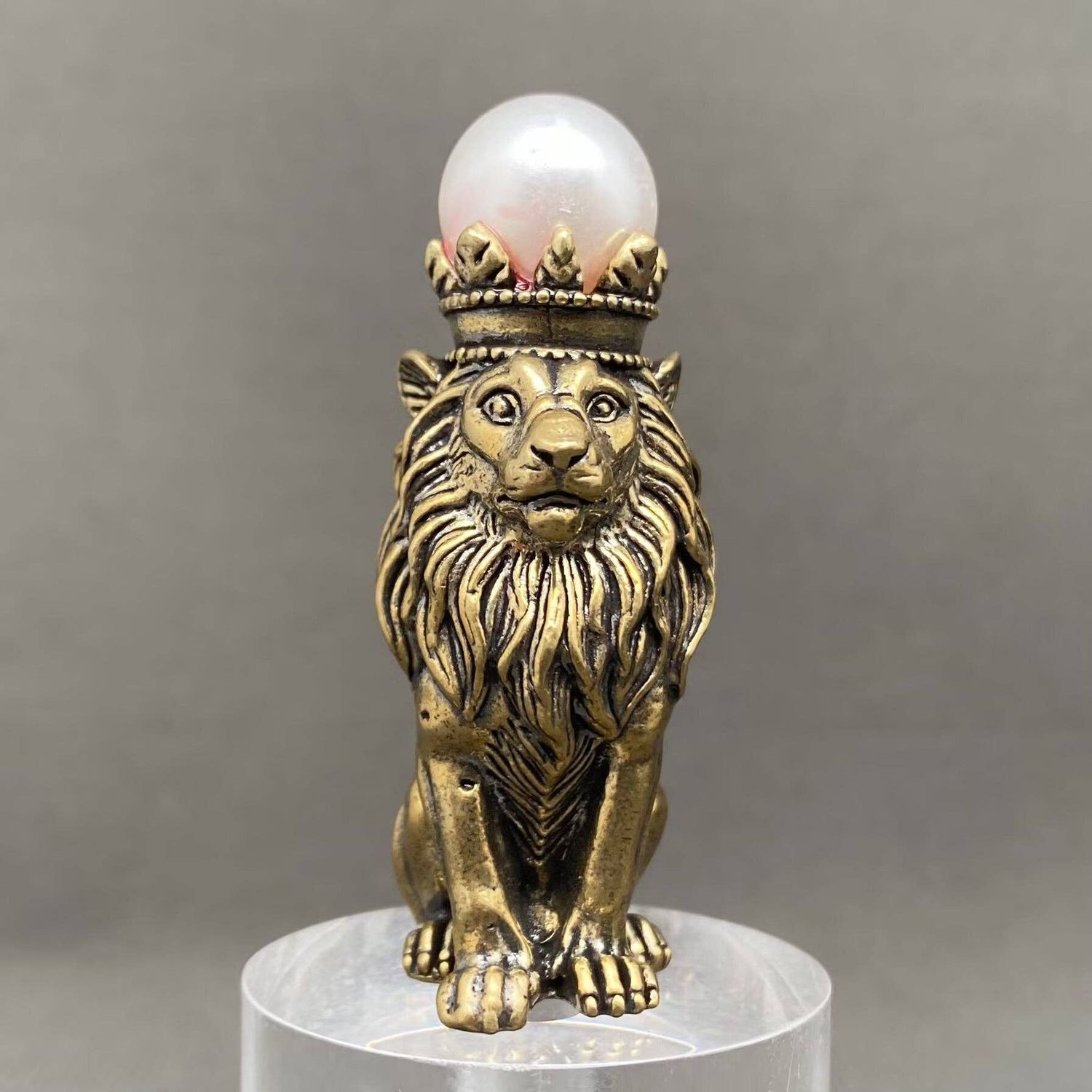 Lion Wearing A Crown Brass Desktop Ornament