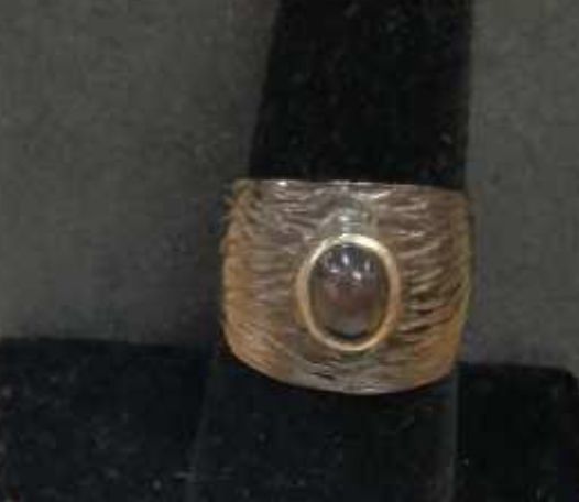 Fancy Ring: Amethyst Stone setting