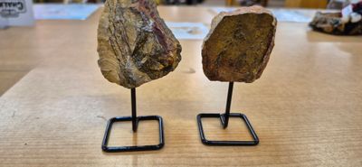 Jasper Cluster on metal Stand