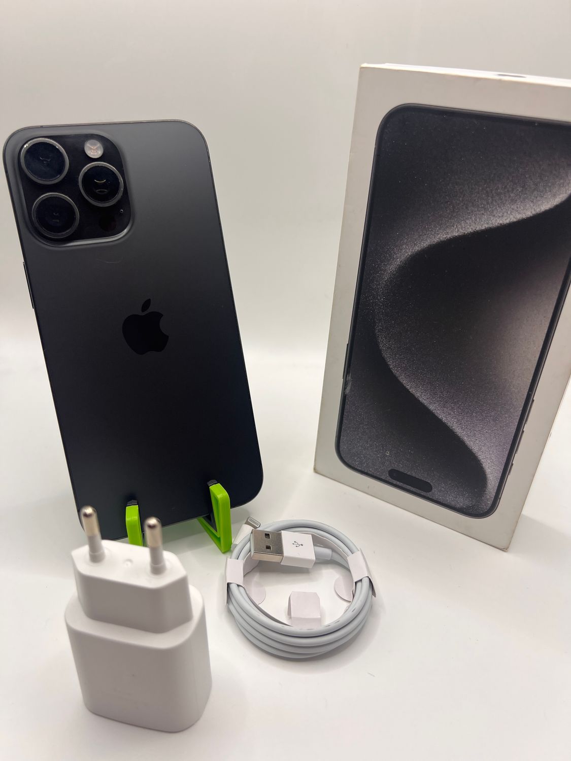iPhone 15 Pro Max 256 GB Titan Schwarz