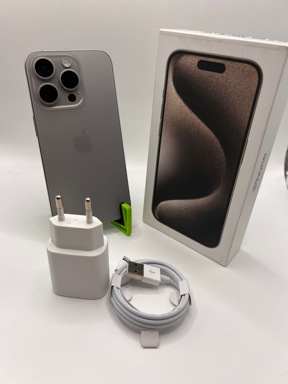 iPhone 15 Pro 128 GB Titan Natur
