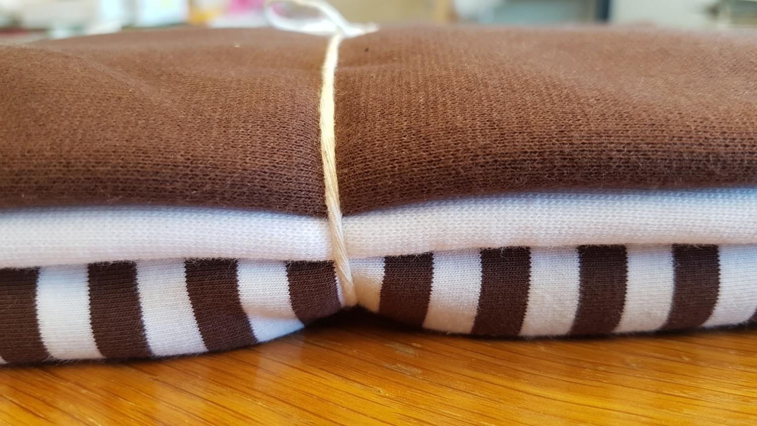 BOX BROWN STRIPES