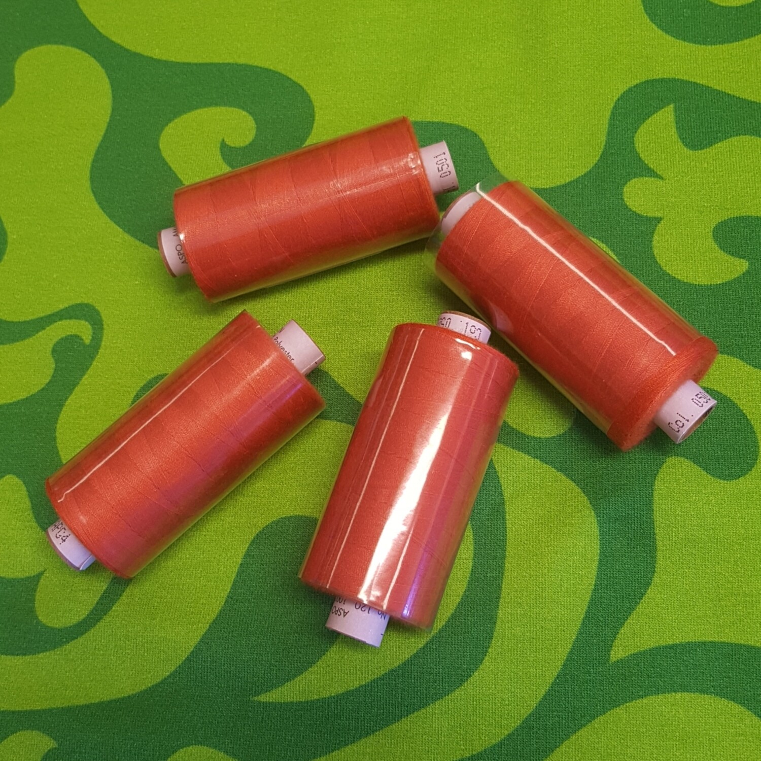 Thread - Red