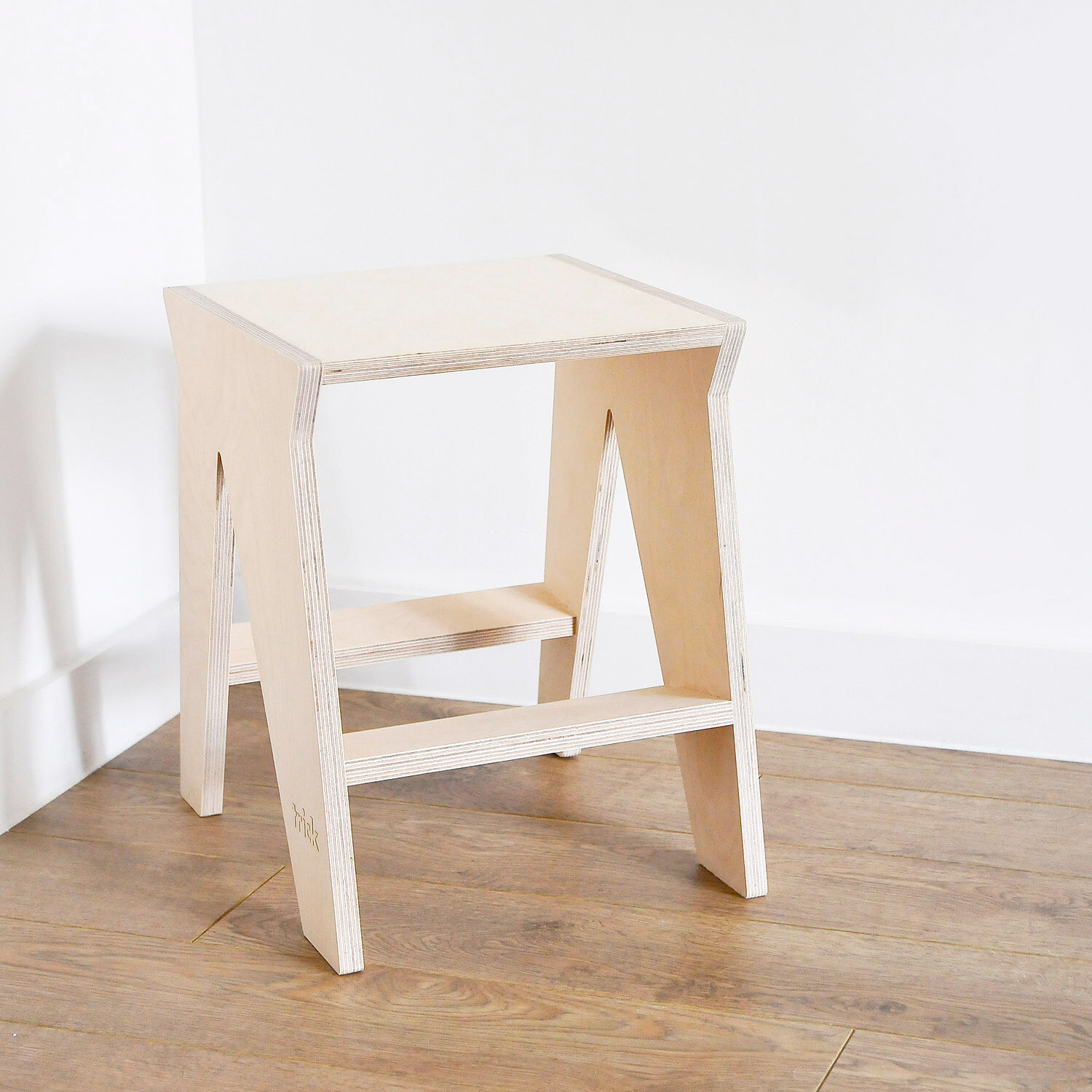 Abanca Stool