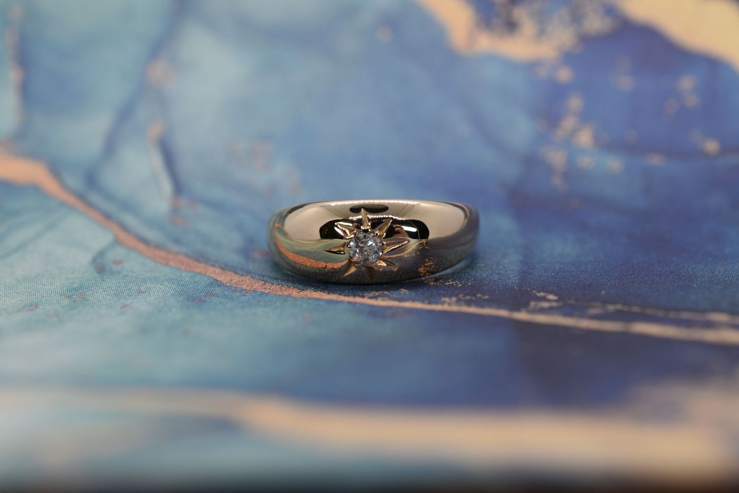 18ct Yellow Gold Diamond Set Gypsy Ring