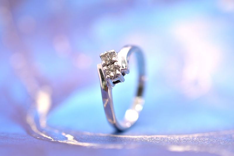 18ct White Gold Twin Diamond Crossover Ring