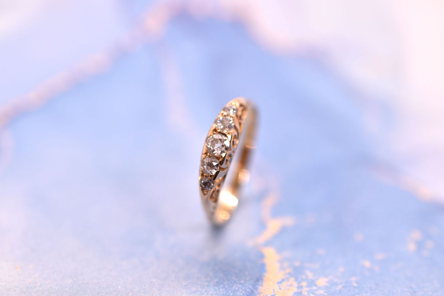 18ct Yellow Gold Diamond 5-Stone Ring