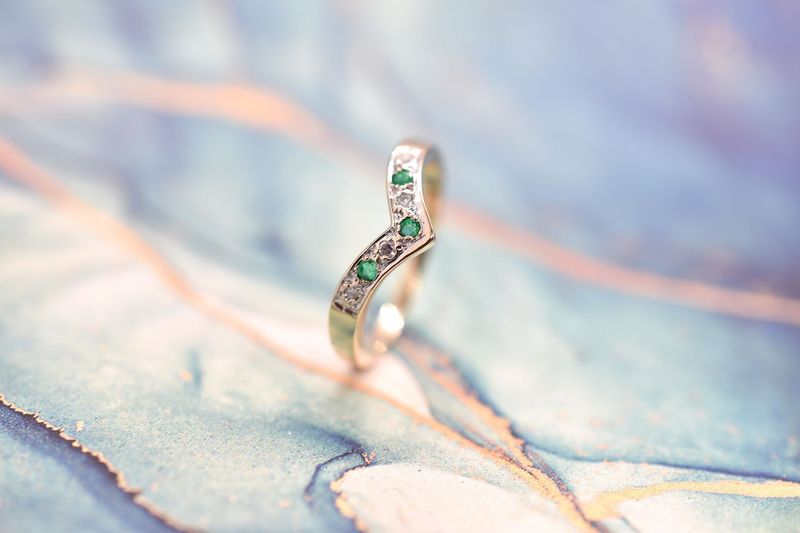 9ct Yellow Gold Emerald & Diamond Set Wishbone Ring