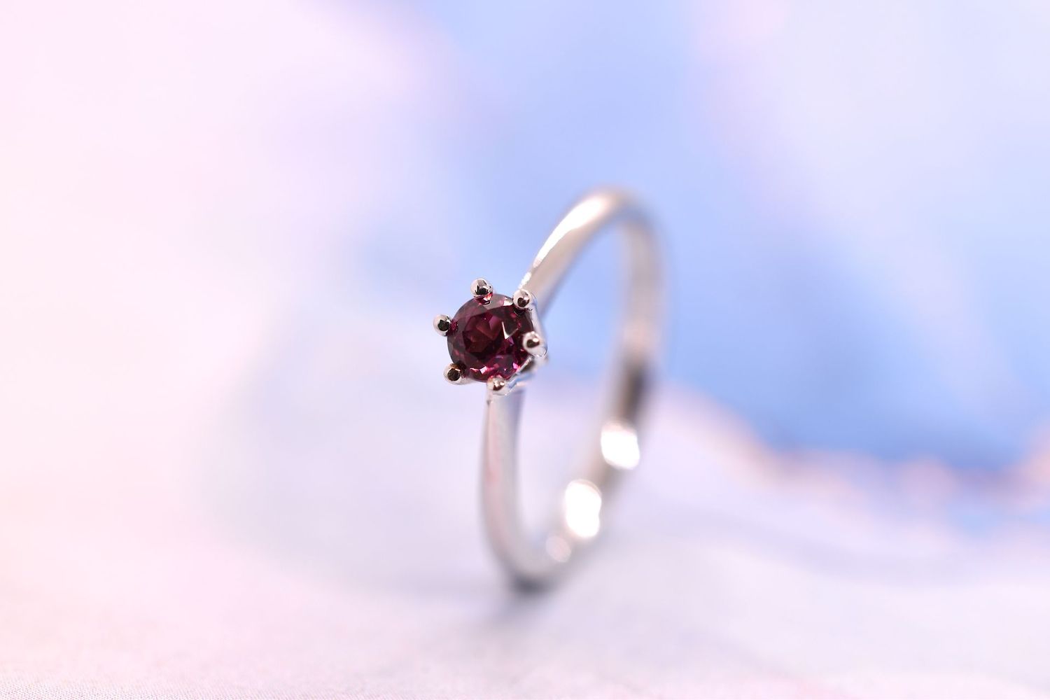 9ct White Gold Pink Garnet Set Ring
