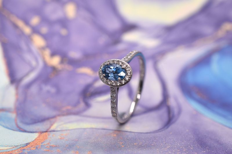 18ct White Gold Aquamarine & Diamond Halo Cluster Ring