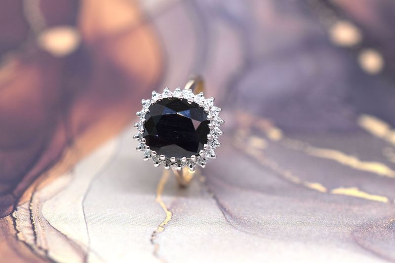 9ct Yellow Gold Sapphire & Diamond Cluster Ring