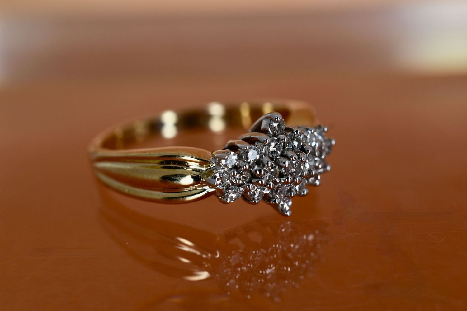 9ct Yellow Gold Diamond Cluster ring with Detailed Band.