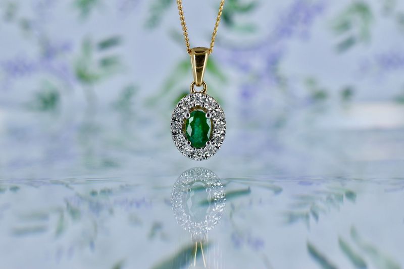 9ct Yellow Gold Oval Emerald & Diamond Halo Cluster pendant on 20" Chain