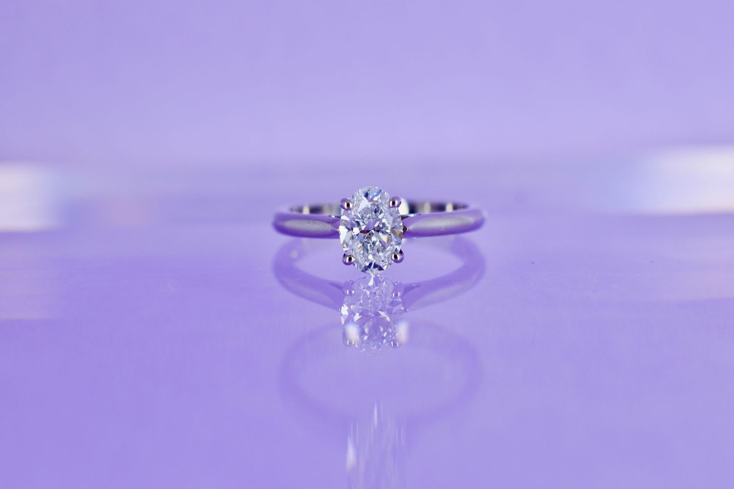 Platinum GIA Certificated 0.90ct Oval diamond Ring
