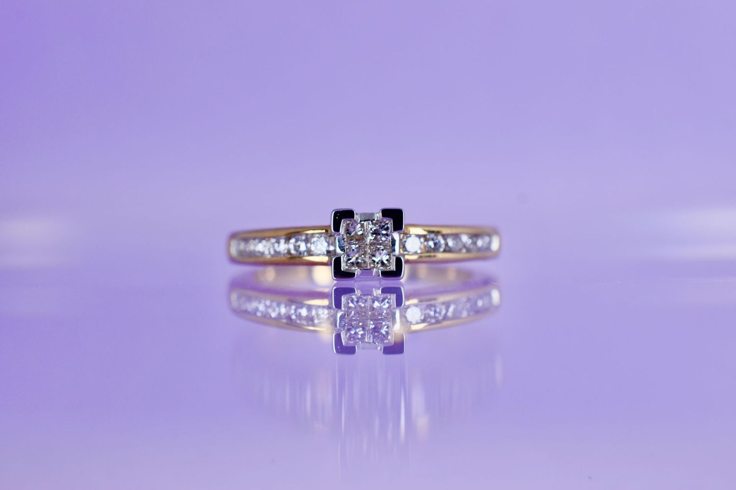 9ct Yellow gold Illusion set x 4 Princess Cut Diamond ring with Diamond set Shoulders