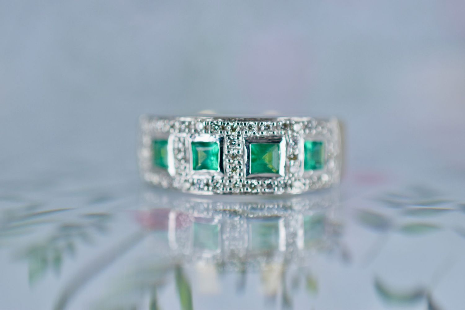 9ct Yellow/White Gold Emerald & Diamond Half Eternity Ring