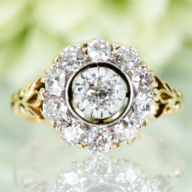 Pre-Loved 14ct Yellow & White Gold Round Cut Diamond Halo Cluster Ring
