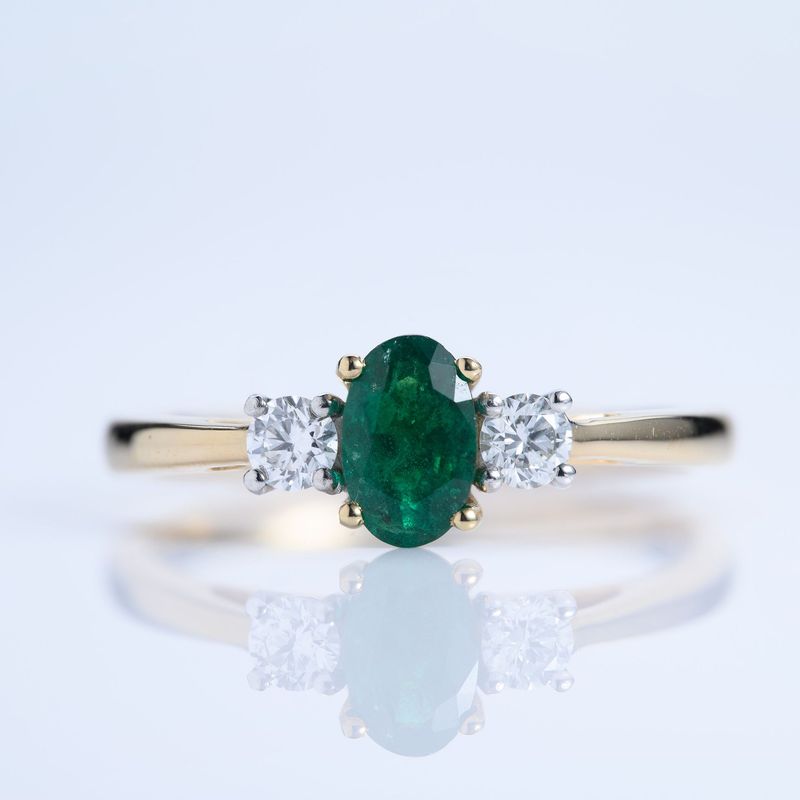 18ct Yellow Gold & Platinum Oval Cut Emerald & Round Brilliant Cut Diamond Trilogy Ring