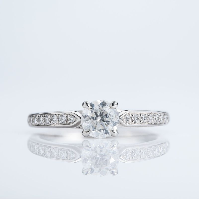 Platinum WGI Certified Round Brilliant Cut Diamond Solitaire Ring with Diamond Shoulders