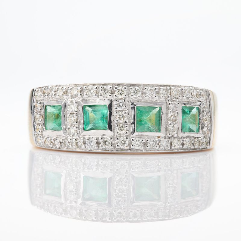 9ct Yellow Gold Emerald & Diamond Half Eternity Cluster Ring