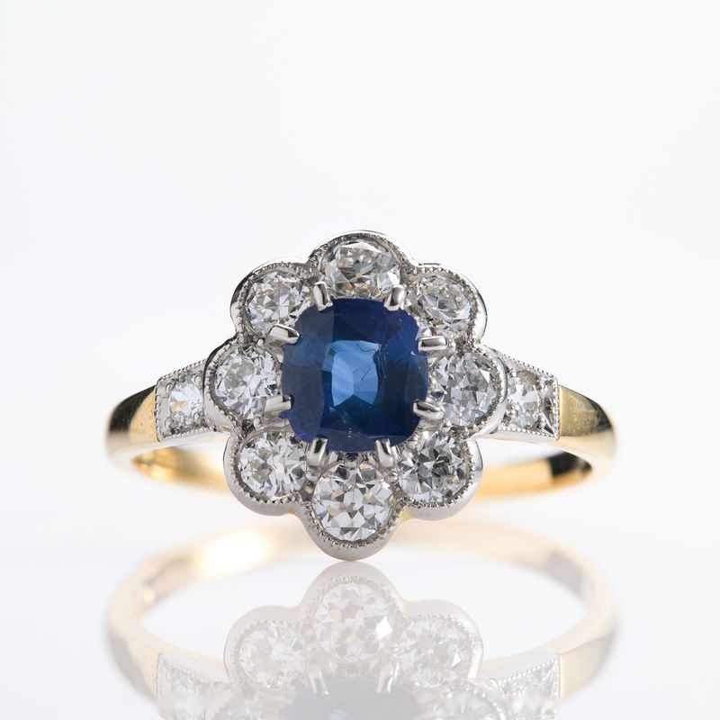 Pre-Loved 18ct Yellow Gold & Platinum Round Cut Sapphire & Diamond Cluster Ring