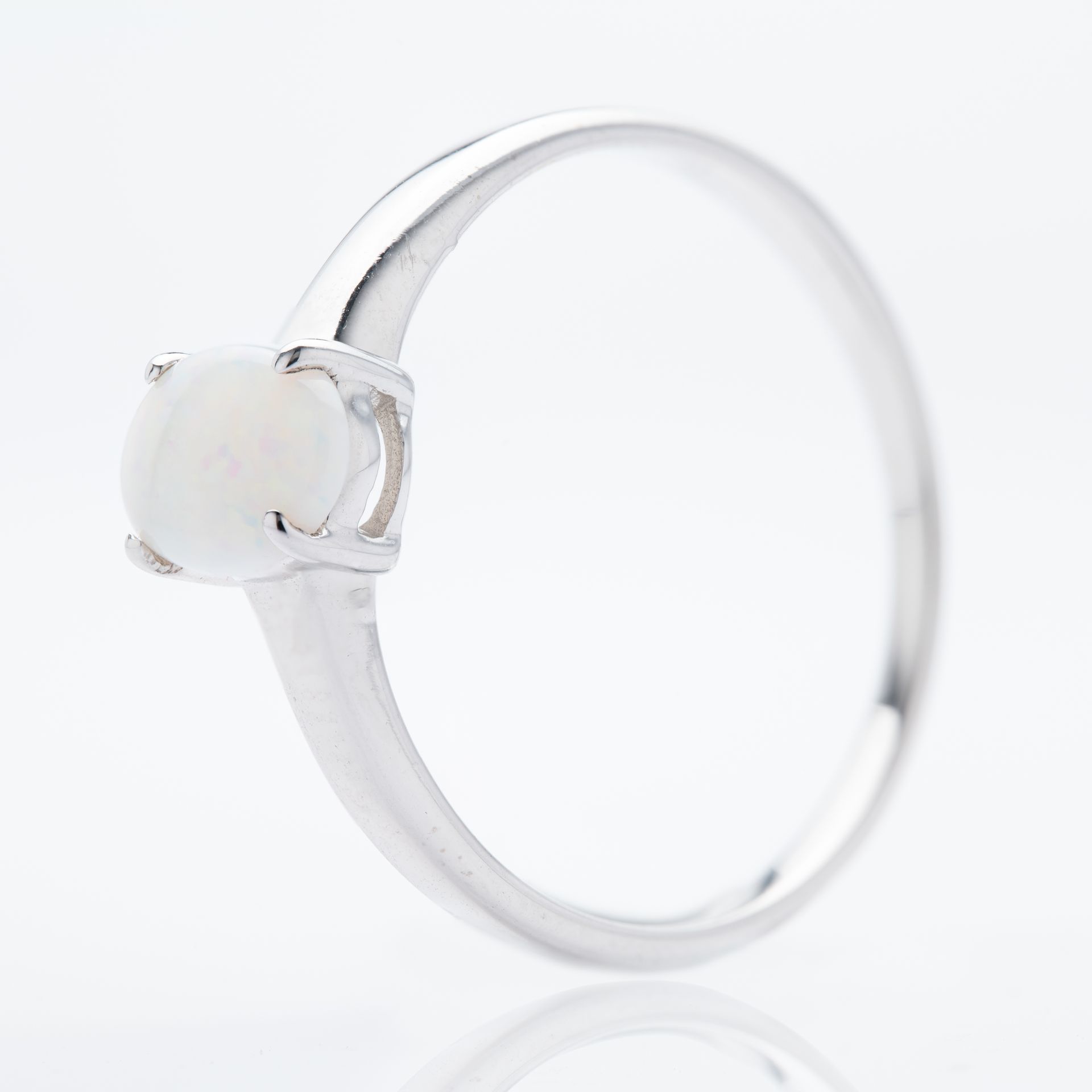 9ct White Gold Oval Cabochan Opal Claw Set Ring