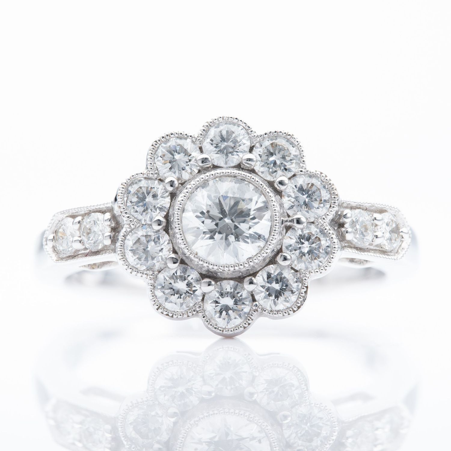 18ct White Gold Floral Diamond Cluster Ring 18ct White Gold Floral Diamond Cluster Ring