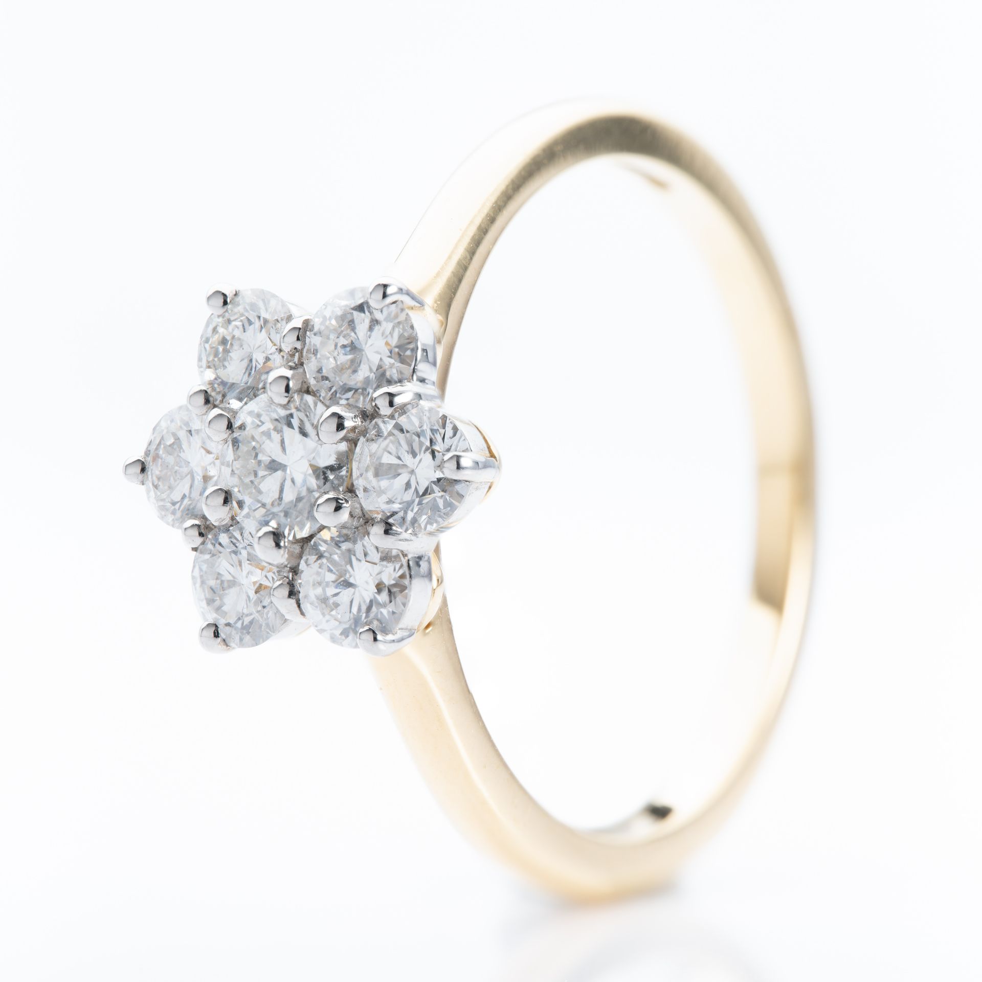 18ct Yellow Gold & Platinum Brilliant Cut Daisy Cluster Diamond Ring
