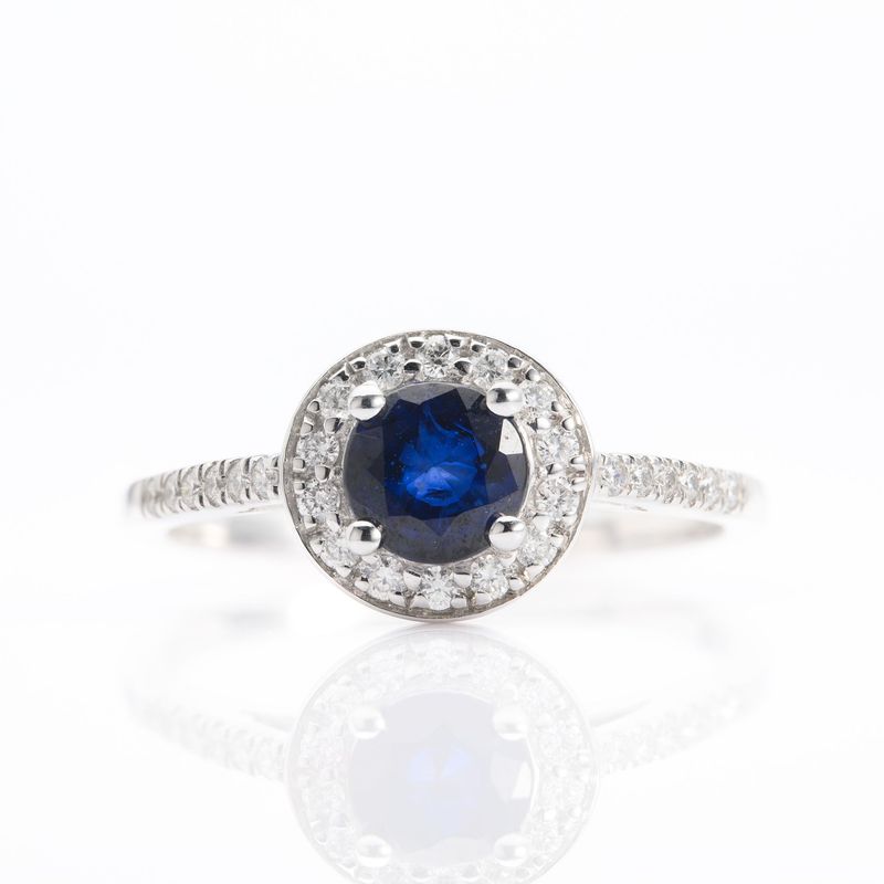 9ct White Gold Round Cut Sapphire & Round Brilliant Cut Diamond Cluster Ring