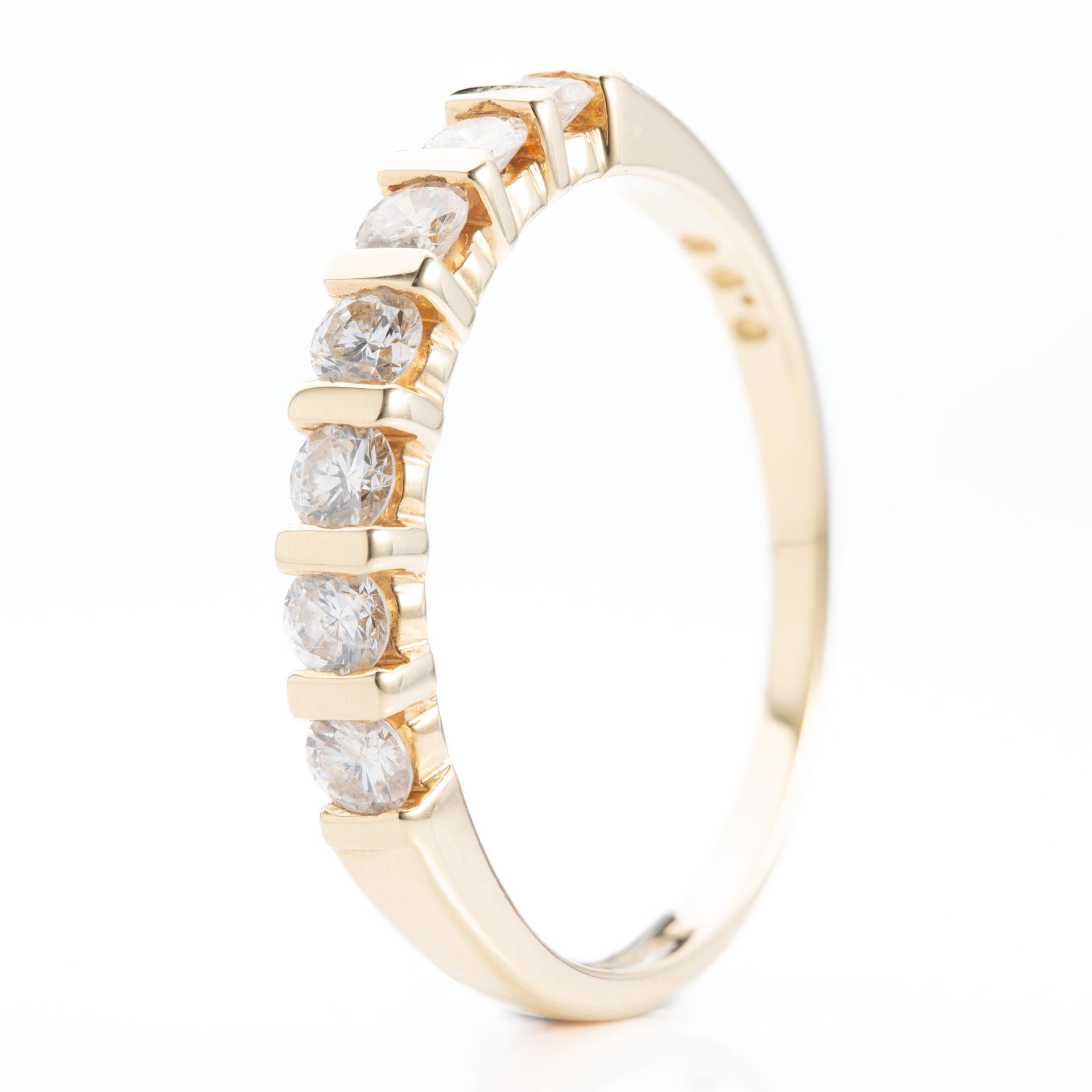 18ct Yellow Gold Brilliant Cut Diamond 7 Stone Ring