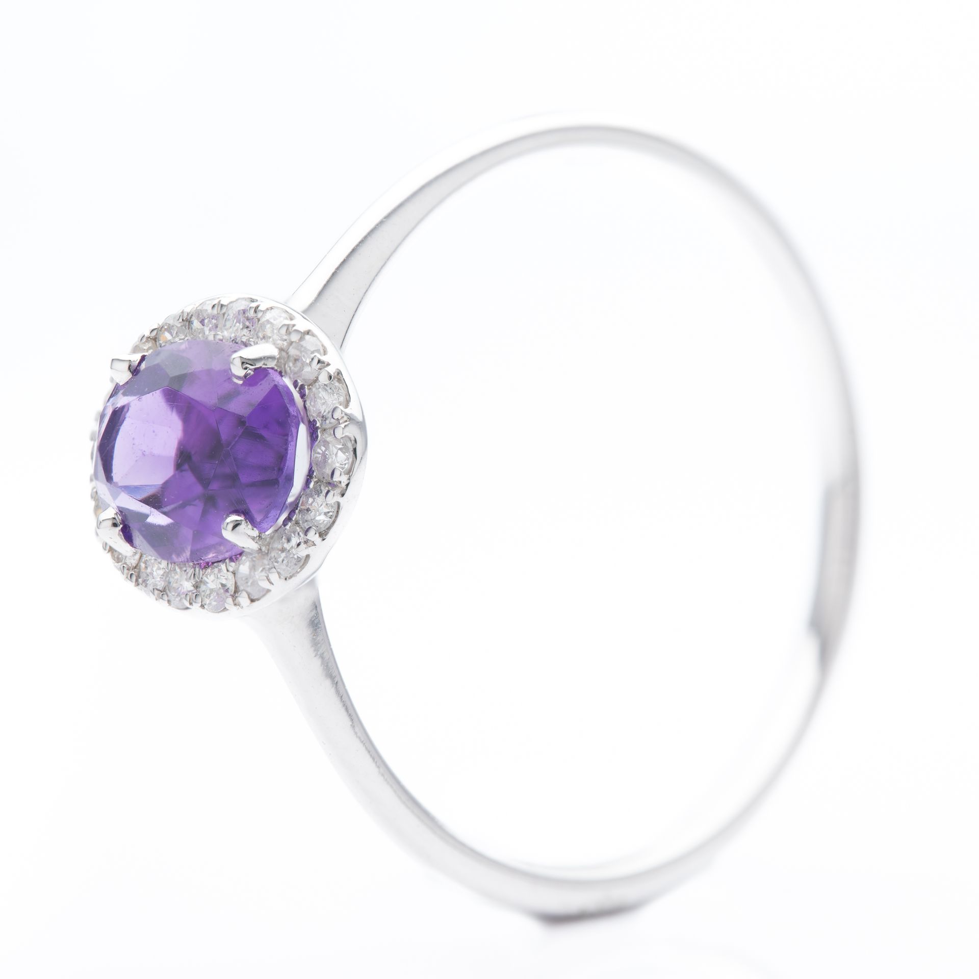 9ct White Gold Oval Cut Amethyst & Round Brilliant Cut Diamond Halo Cluster Ring