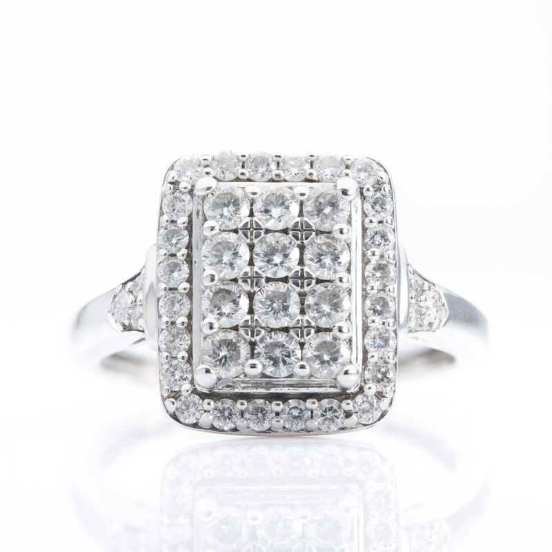 9ct White Gold multi Round Brilliant Cut Diamond Cluster Ring