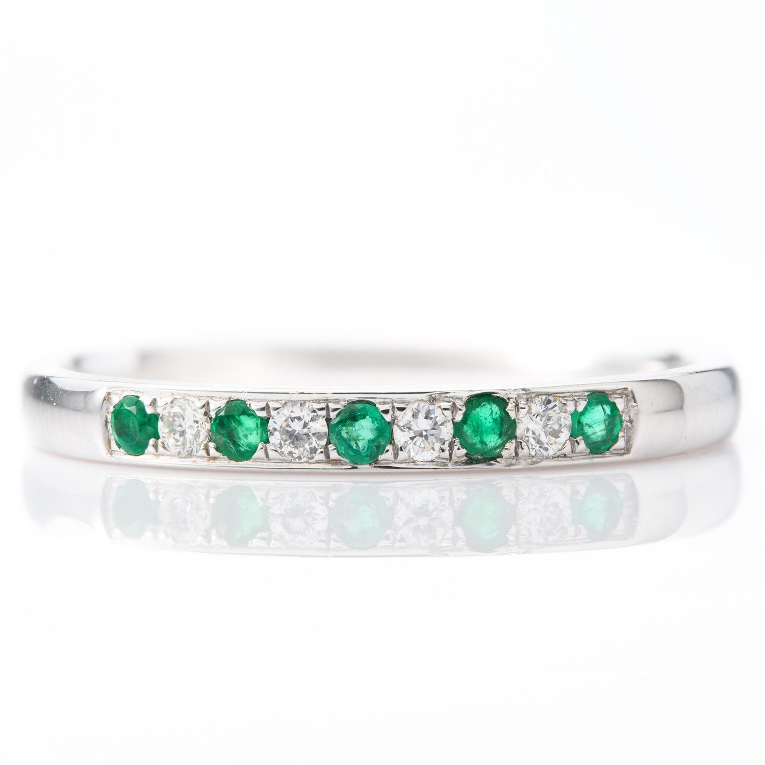 18ct White Gold Round Cut Emerald & Round Brilliant Cut Diamond 9-Stone Half Eternity Ring