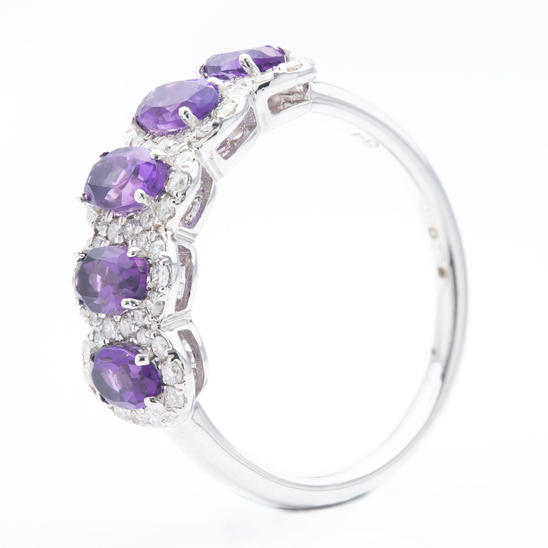 9ct White Gold Oval Cut Amethyst & Round Brilliant Cut Diamond Cluster Ring
