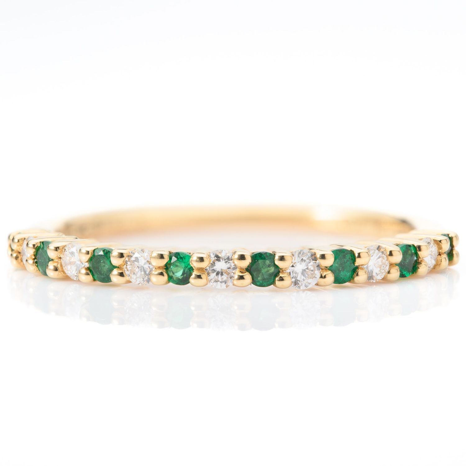 18ct Gold Round Cut Emerald and Round Brilliant Cut Diamond Half Eternity Ring 18ct Gold Round Cut Emerald and Round Brilliant Cut Diamond Half Eternity Ring