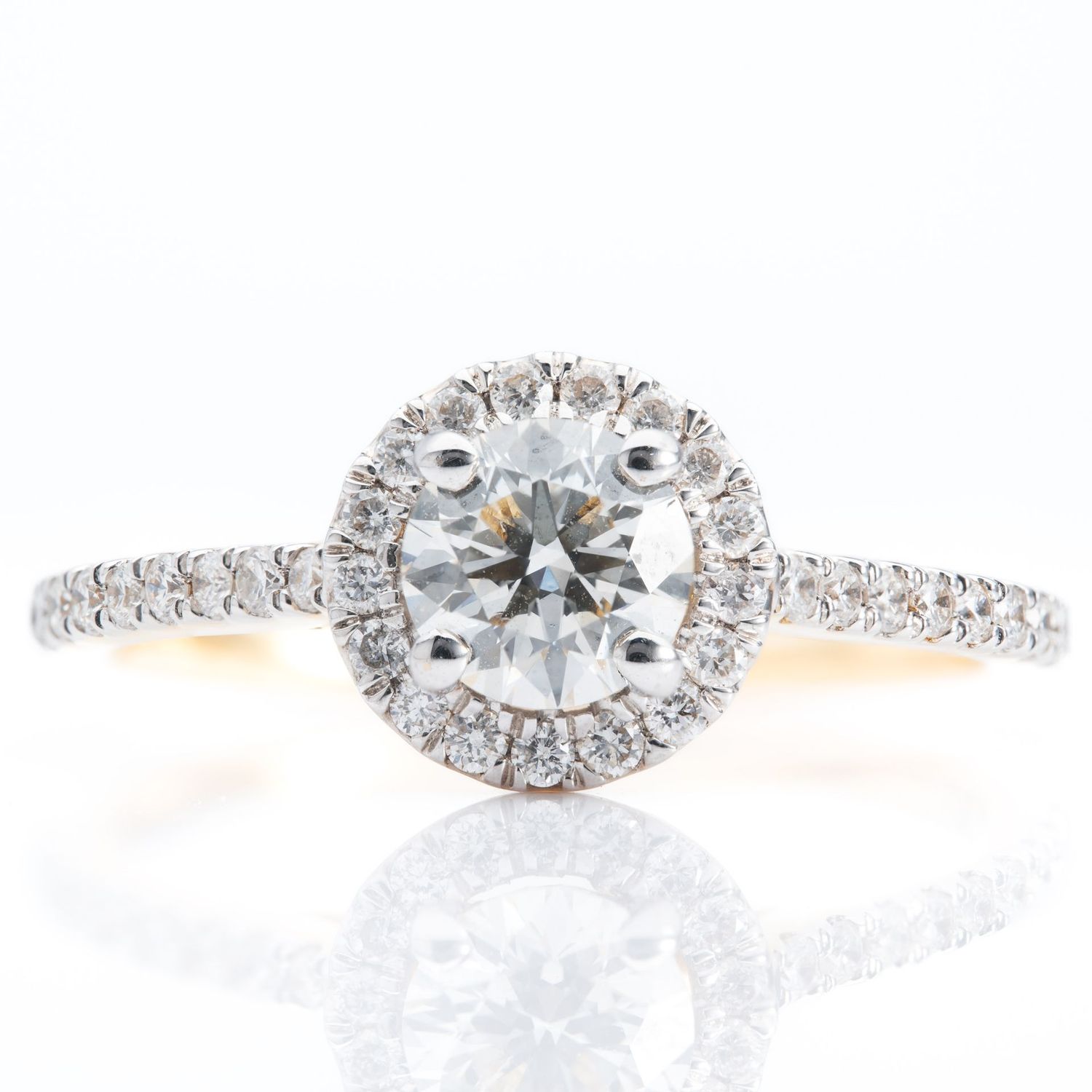 18ct Yellow & White gold Round Brilliant cut 0.50ct Diamond halo Cluster ring