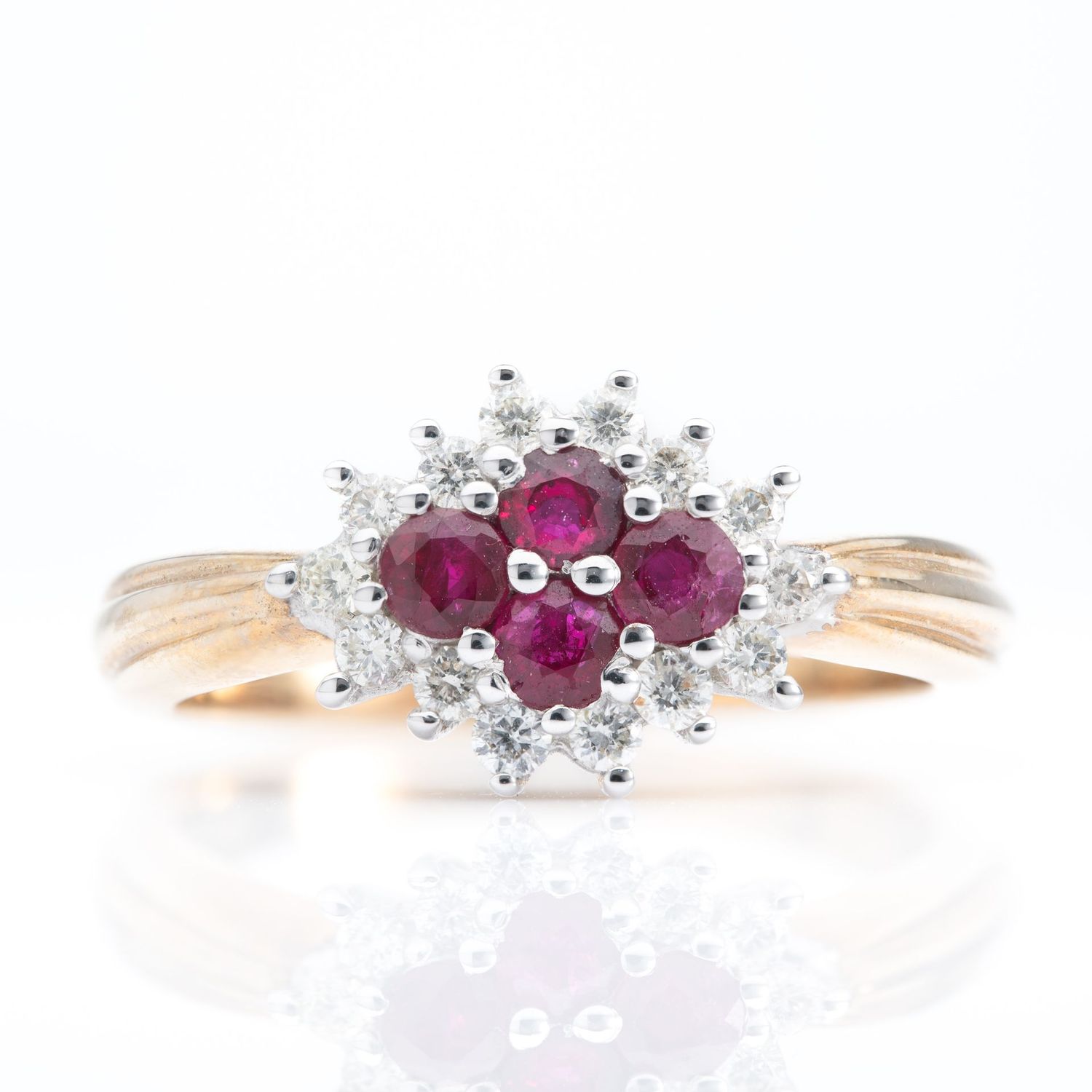 9ct Gold Ruby & Diamond Cluster Ring 9ct Gold Ruby & Diamond Cluster Ring