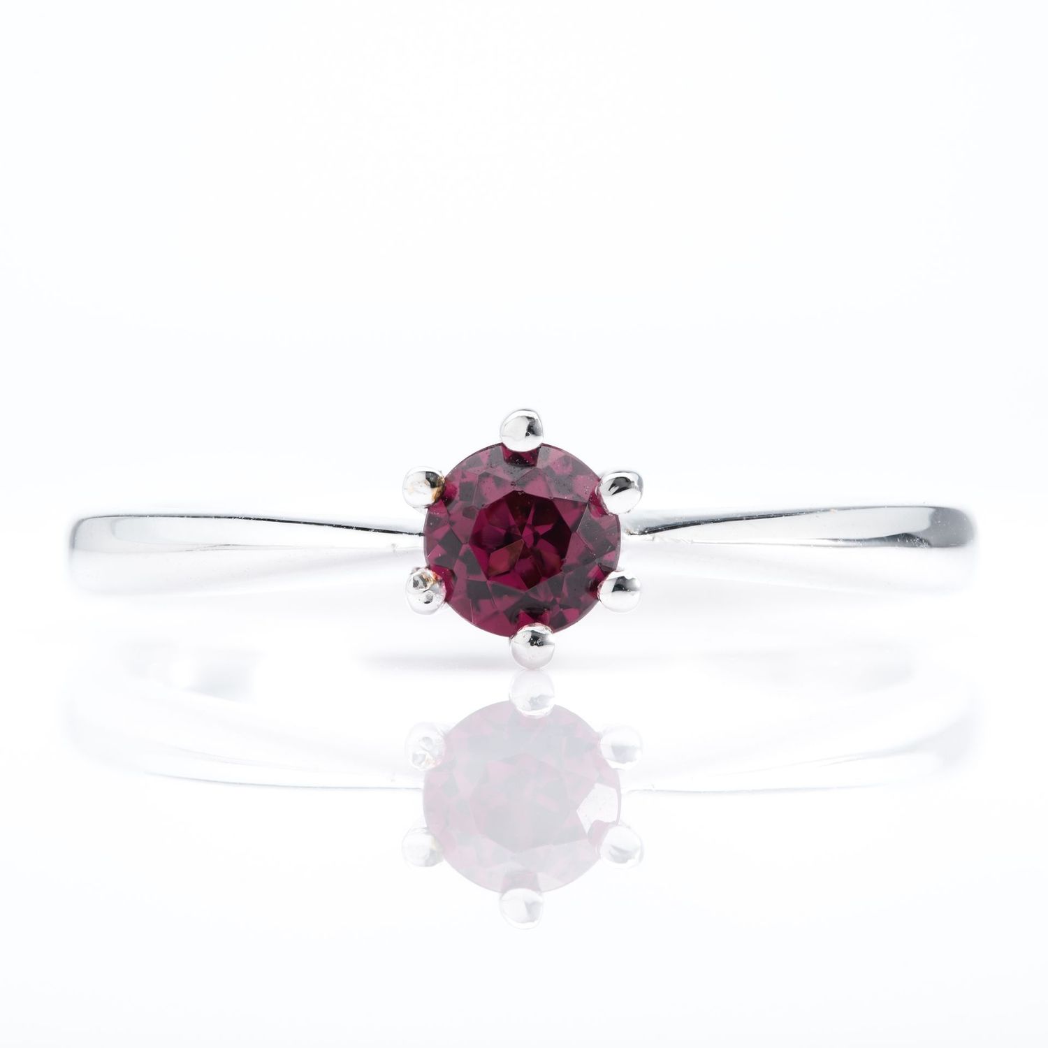 9ct White Gold Pink Garnet Set Ring