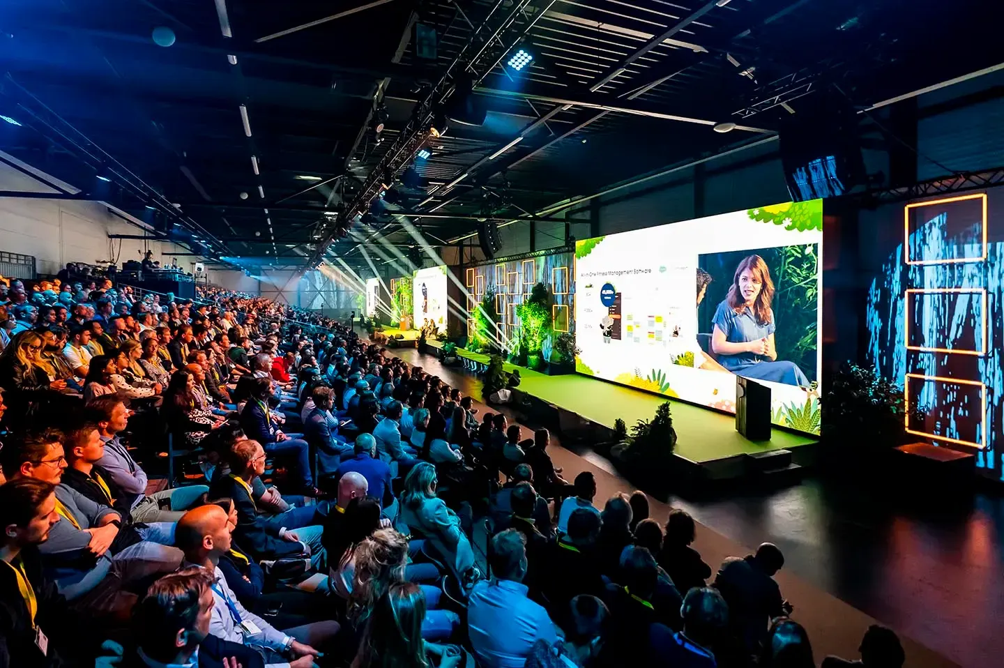 INDOOR 2.8MM LED VIDEO WALL DISPLAY RENTAL