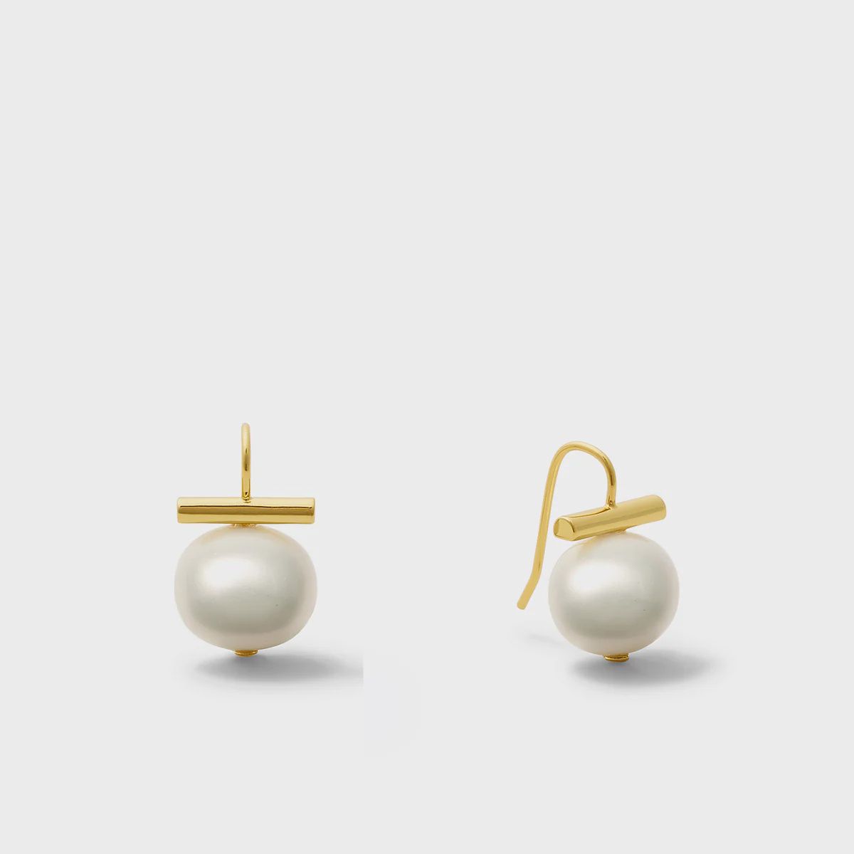 Baby Pebble  earring, Colour: pearl
