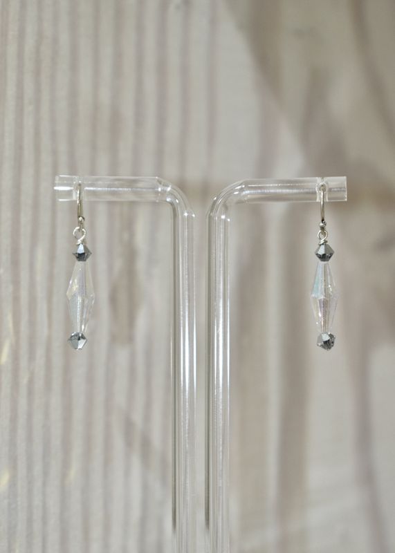 Elongated Swarovski Diamond Short Earrings