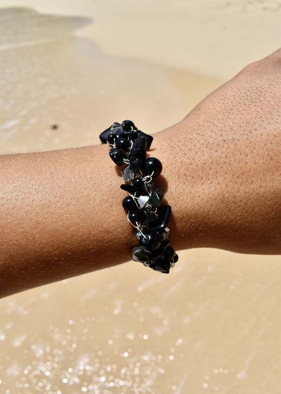 Onyx &amp; Swarovski Wire Crochet Bracelet