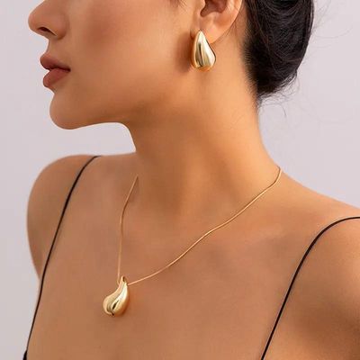 Fashionable Titanium Steel Hollow Water Drop Set