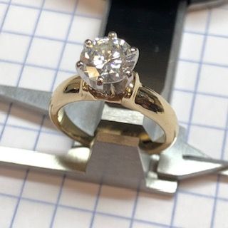 Round Diamond Solitaire in Two Tone 14K Gold