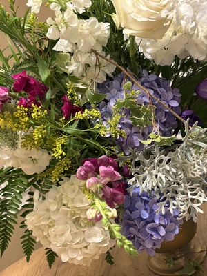 PEACEFUL WILDFLOWER URN ARRANGEMENT