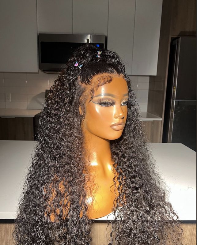 Curly Baddie